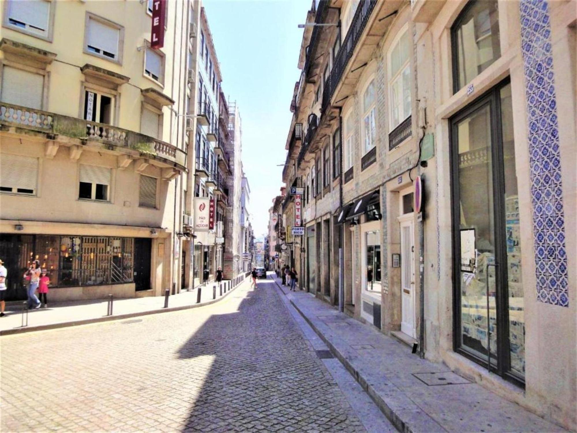 Charming 1-bedroom In Appartement Oporto