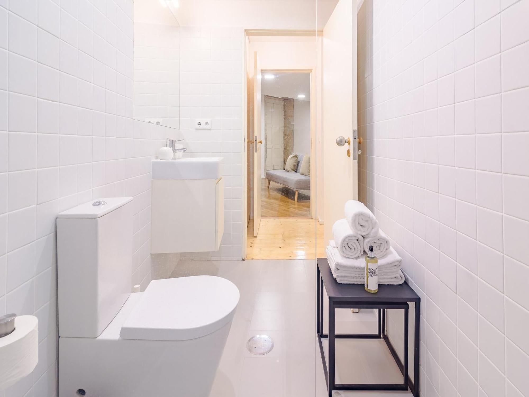 Charming 1-bedroom In Porto